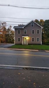 386 Main St
