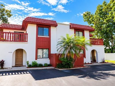2086 Oak Meadow Cir