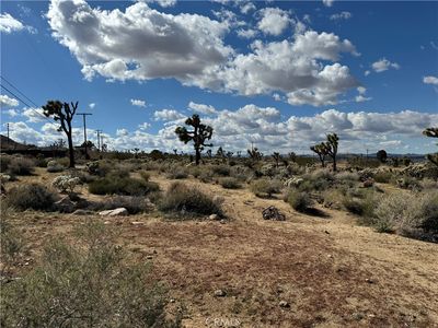 Property at 7654 Vista Rd, Joshua Tree, CA