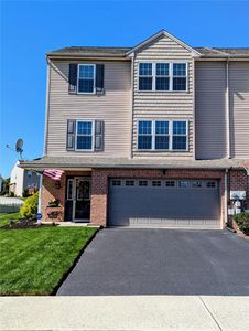 828 Ward Dr