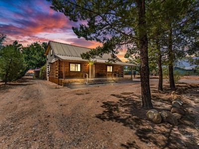 255 E Chuckwagon Loop