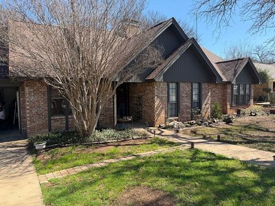 713 E Murco Dr