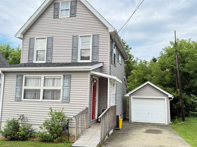 15 Loraine Ave