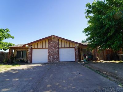 5760-5762 Tangerine Ave