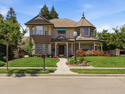2320 SW Cottonwood Circle