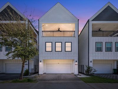 414 N Live Oak St #A