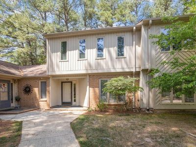 114 Mossbark Ln
