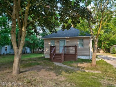 2046 Lambden Rd