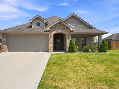 1051 Pink Lady Pl