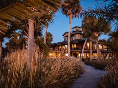 1 Story Bungalow Blacks Island Trl