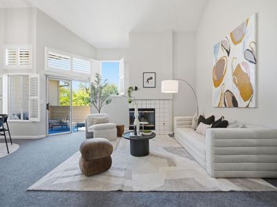 5269 Fairbanks Cmn