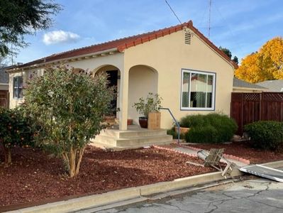 935 Di Giulio Ave