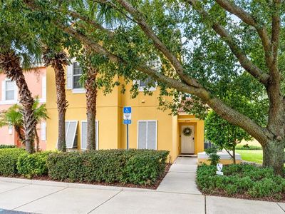 3179 YELLOW LANTANA LANE