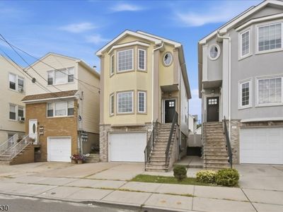 28 Davis St