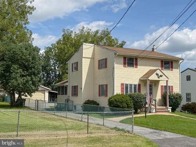203 Clayton Ave