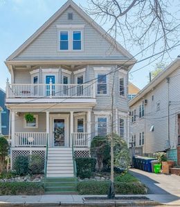 19 Willoughby St