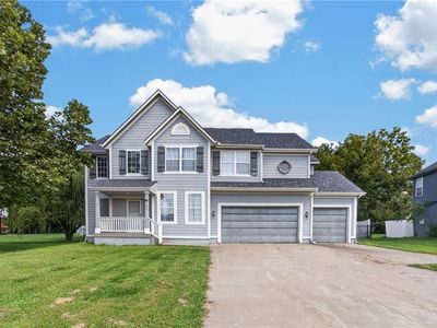 1003 Colonial Dr