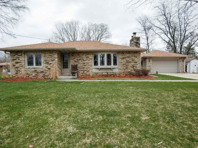 W156N9742 Pilgrim Rd