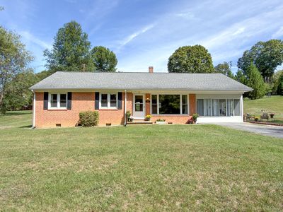 13 Country Club Rd