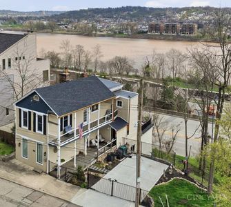 1221 Martin Dr