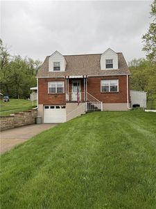27 Christine Dr