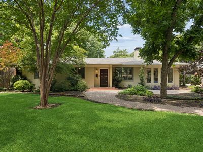8423 Santa Clara Dr