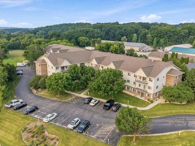 140 W Commerce BOULEVARD #206
