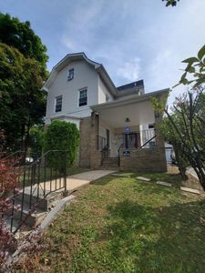 21-23 Roseville Ave