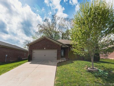 8122 Autumn Drive