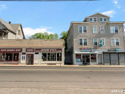 669 East Main Street