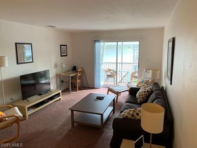 1849 Maravilla Ave APT A21