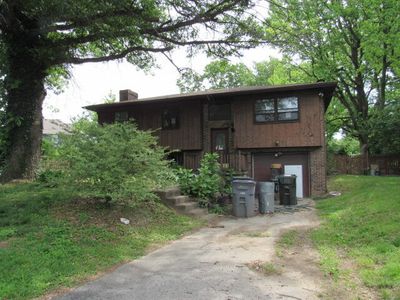 3432 Aldershot Dr