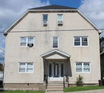 715 Moosic St