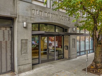 411 NW Flanders St APT 310