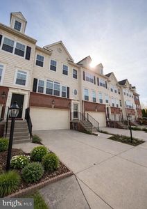 841 Oriole Ave