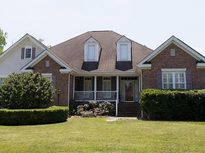 1864 Mayberry Dr