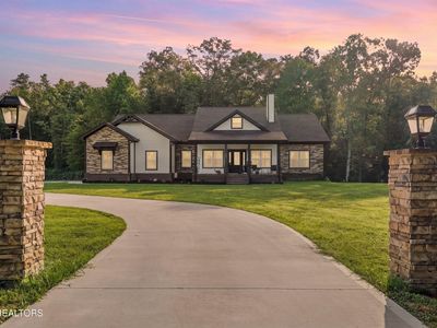 964 Deerwood Dr