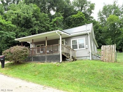 349 Fishers Ln