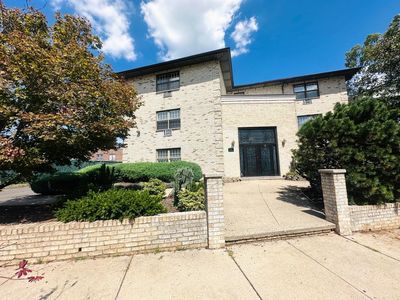 53 W 48th St APT A2