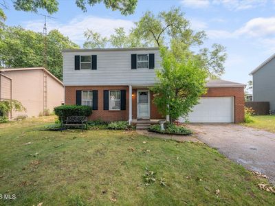 Property at 5722 Centerview Dr, Sylvania, OH