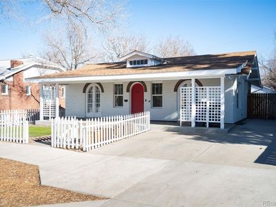 1422 N Quebec Street