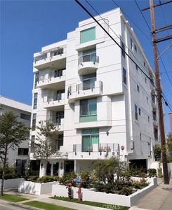 10911 Wellworth Ave APT 1A