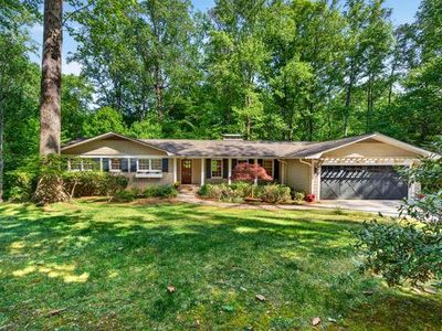 2070 Clay Dr