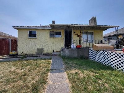 2414 E Longfellow Ave