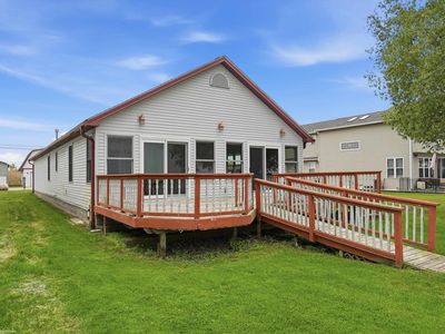 8622 Anchor Bay Dr