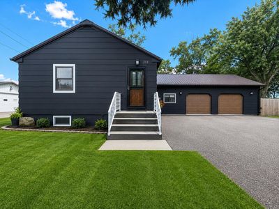 313 W 11th Ave