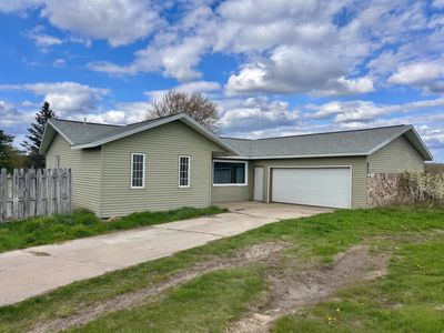 Property at 2180 W Temple Dr, Harrison, MI