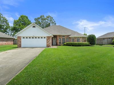 2102 Woodway Dr