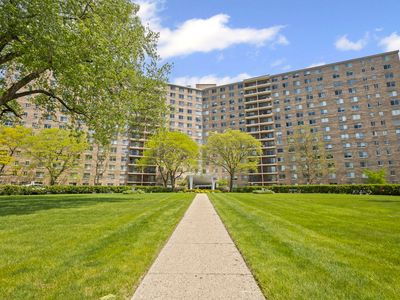 7141 N Kedzie Ave APT 111