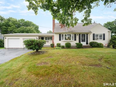 25 Litchfield Drive